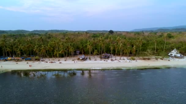 Wide Aerial Shot Paliton Beach Siquijor Visayas Philippines — Video