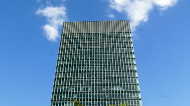 Arts Tower University Sheffield Sunny Day High Angle Shorter — стоковое видео