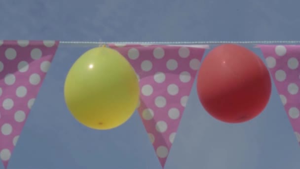 Bunting Polka Dot Balloons Blue Sky — Stockvideo