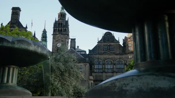 Town Hall Distance Shot Fountains Peace Gardens Sheffield City Centre — Stok video