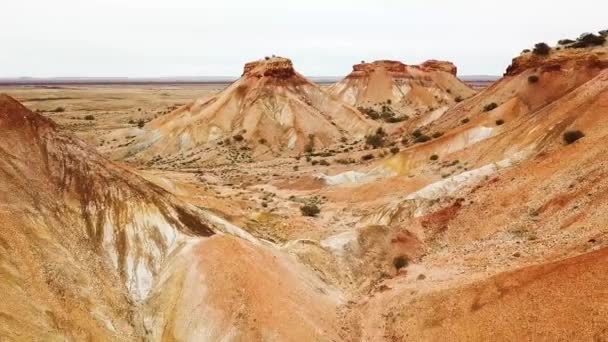 Drone Flying Backwards Beautiful Colourful Desert Hills Australian Outback Location — Stock Video
