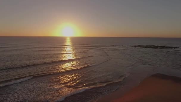 Sunrise Panning Shot Right Left Reef Beach Long Reef Unique — Stockvideo