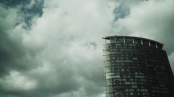Cloud Reflections Glasses High Rise Big Building Cloudy Day While — Stok video