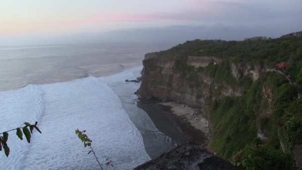 Stunning View Top Uluwatu Temple — Stockvideo