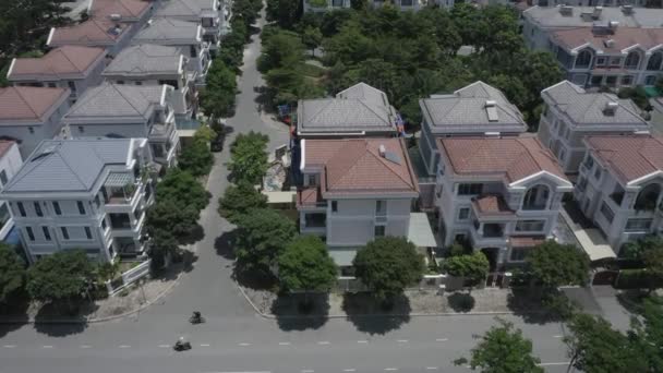 Aerial Video Rows Luxury New Still Uninhabited Villas Modern Housing — Videoclip de stoc