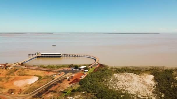 Inoltro Drone Volante Che Mostra Derby Port Jetty Australia Occidentale — Video Stock