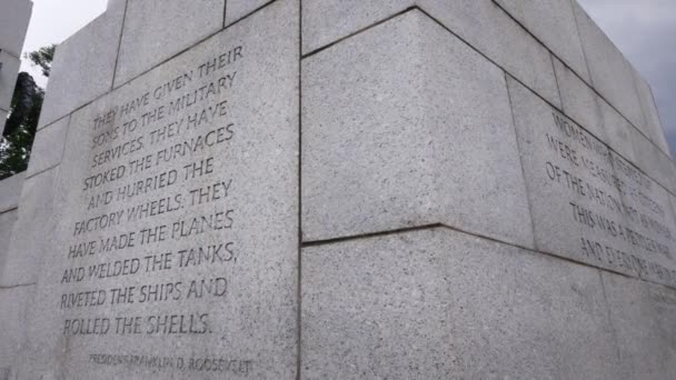 Scrivendo Muro Memoriale Della Seconda Guerra Mondiale National Mall Washington — Video Stock