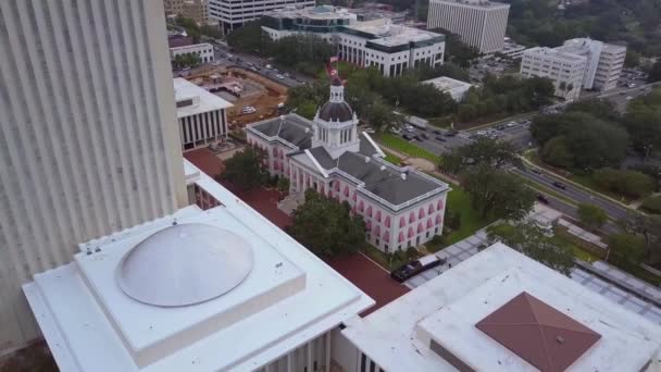 Reverse Aerial Old Capitol Reveal New Capitol Building Tallahassee Tilt — Stock Video