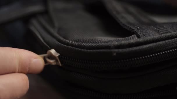 Hand Pulling Metal Zip Open Black Briefcase — Wideo stockowe