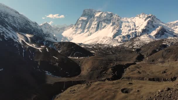 Aerial Shot Closing Snowy Mountains Crispy Day Cordillera Los Andes — Stok video