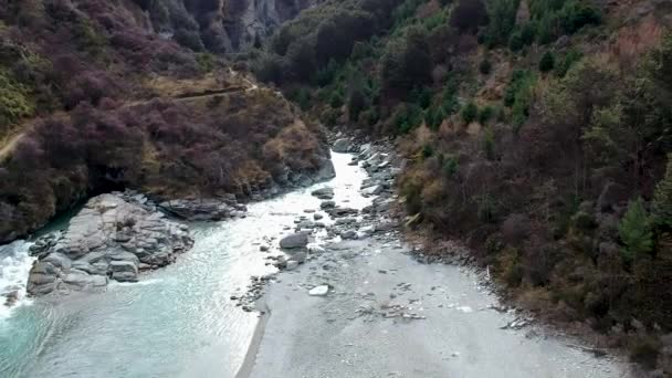 Low Flying Aerial Shot Skippers Canyon Shotover River Queenstown Central — Stock video