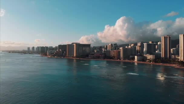 Aerial Drone Footage Honolulu Hawaii Beautiful Real Estate Buildings City — Vídeo de Stock