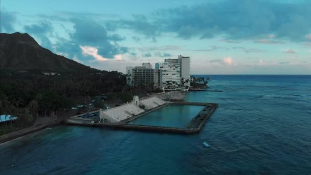 Aerial Drone Footage Honolulu Hawaii Beautiful Real Estate Buildings City — Stockvideo
