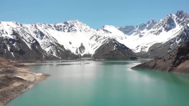 Aerial Shot Going Forward Lagoon Andes Range — Stok video
