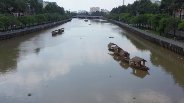 Flying Chi Minh City Canal Binh Thanh District Traditional Fishing — Stockvideo