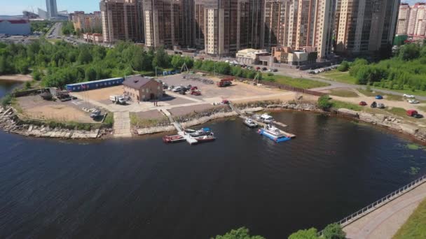Aerial Drone Shot Docked Boats Port Residential Building Compound Next — ストック動画