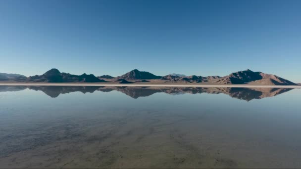 Aerial Drone Shot Reveals Smooth Water Covering Bonneville Salt Flats — 비디오