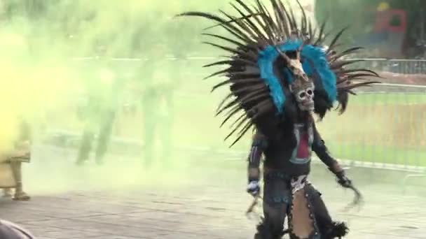 Medium Shot Pre Hispanic Character Performing Day Dead Parade Mexico — Stockvideo