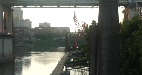 Rzeka Cumberland Wzdłuż Riverfront Park Nashville — Wideo stockowe
