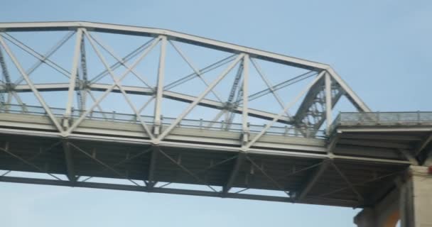 Pedestrian Bridge Leading Downtown Nashville Cumberland River — Video Stock