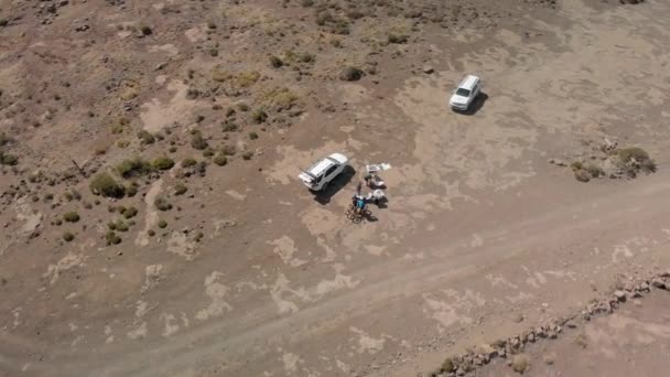 Aerial Rotating Shot Water Point Mountain Bike Race — Stock video