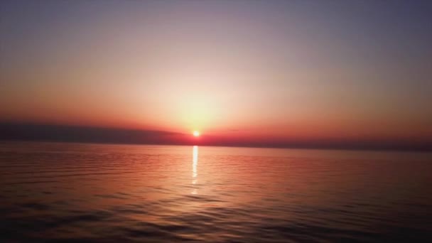 Ηλιοβασίλεμα Στα Σύνορα Της Θάλασσας — Αρχείο Βίντεο