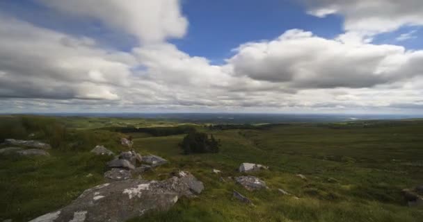 Time Lapse Panorama Summer Countryside Landscape Cloudy Sunny Day Ireland — Vídeo de Stock