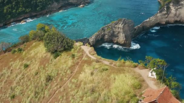 Aerial Shot Beautiful Rocks Sea Nusa Penida Island — Video