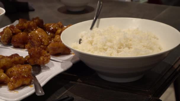 Plate General Tao Big Bowl Rice Girl Taking Rice Chopsticks — Stock video