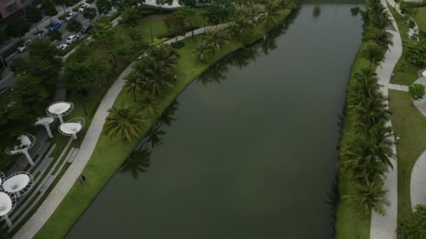 Aerial View Flying Beautiful Contemporary Landscaping Bridge New Luxury Development — Stock videók
