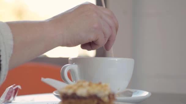 Diner Cafe Stirring Cup Coffee Cake — Vídeo de Stock