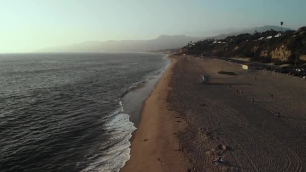 Aerial Shot Looking Out Beach Point Dume Cliff Malibu California — 图库视频影像