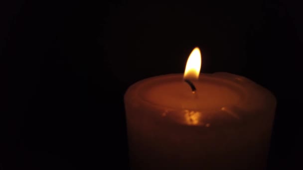 Candle Shines Light Keep Darkness Show Hope Faith Religion Simple — Stok video