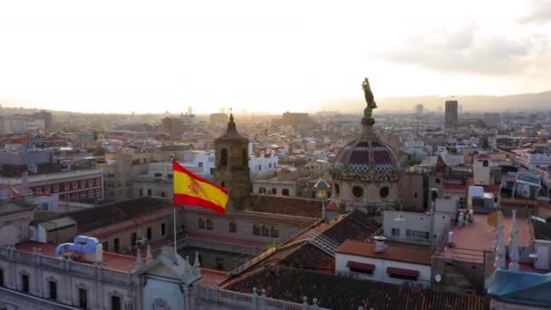 Spanish Flag Fluttering Barcelona Spain — Video