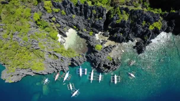 Aerial View Hidden Lagoon Many Spider Boats Parked Coron Palawan — Stock video