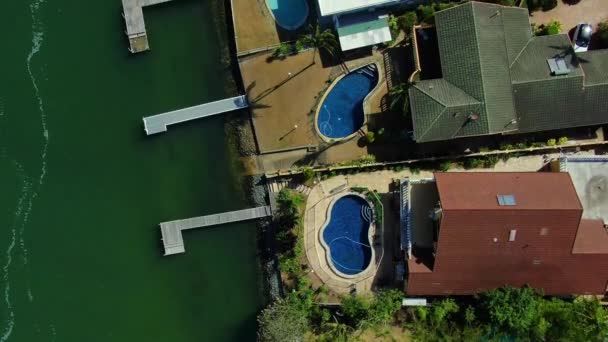 Looking Luxury Homes Jetties Surfers Paradise Gold Coast Australia — Vídeo de Stock