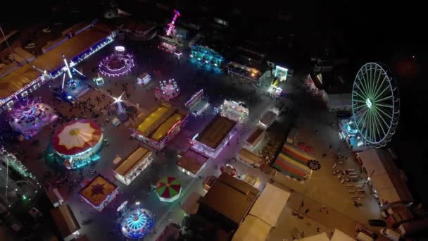 Colorful Night Lights Public Funfair Night Wide Shot — Stockvideo