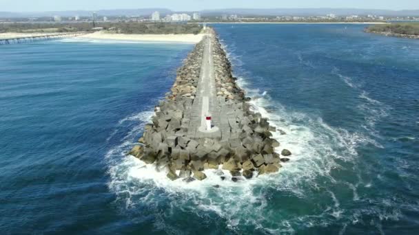 Feat Man Made Construction Gold Coast Seawall Queensland Australia Slow — Stock video