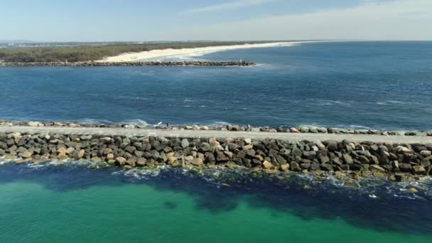 Gold Coast Seawall Sheltering Seaway Offering Protection Broadwater View South — Stock video