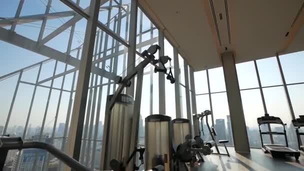 Panoramic Glass Sky High Fitness High Ceiling Room Surrounded City — Stockvideo