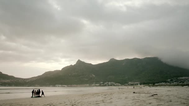 Locked Shot Empty Beach Hout Bay South Africa Evening Cloudy — Vídeo de Stock