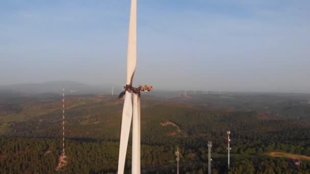 Aerial Close Burnt Out Wind Turbine Wind Farm Background — Stock video