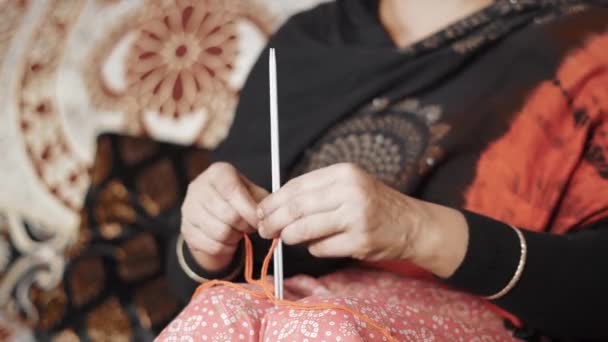 Traditional Indian Woman Start Knitting Red Thread Needle Craft Footage — Stock Video
