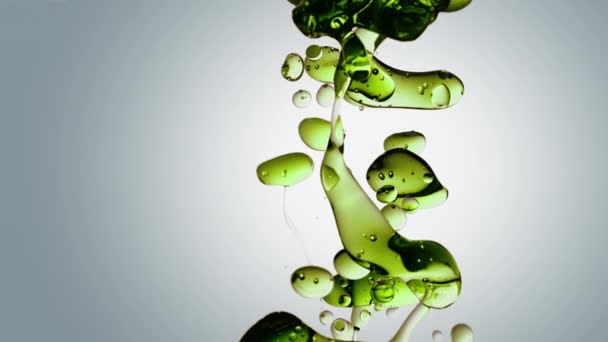 Transparent Green Oil Bubbles Fluid Shapes Purified Water White Gradient — Vídeos de Stock