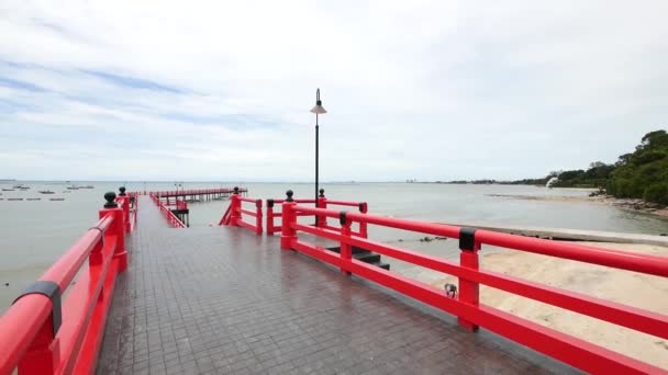 Long Red Japanese Styled Sea Bridge Lays Sea — Vídeos de Stock