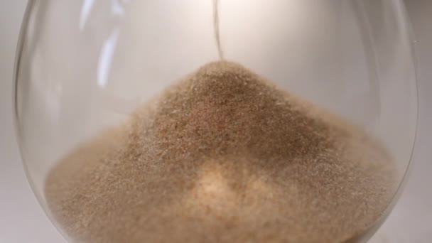 Hourglass Sand Falling Slow Motion Close — Vídeo de Stock