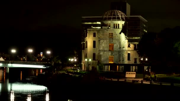 Atomic Bomb Dome Hiroshima City Night Close Shot — 图库视频影像