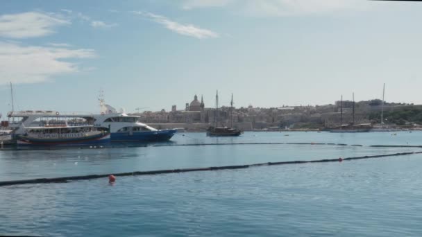 Stabilny Widok Port Sliema Kierunku Valletta Malta — Wideo stockowe