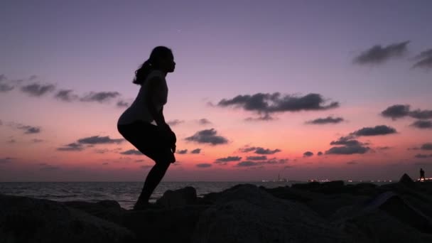 Silhouette Shot Woman Practicing Yoga Standing Position Her Legs Arms — Vídeos de Stock