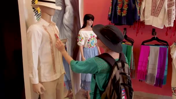 Mature Woman Looks Guayabera Mens Shirt Store Merida Mexico — Wideo stockowe
